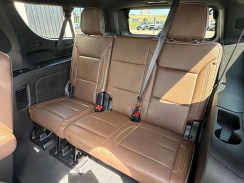 Used 2023 Chevrolet Suburban High Country w/ Max Trailering Package AWD/4WD image 21