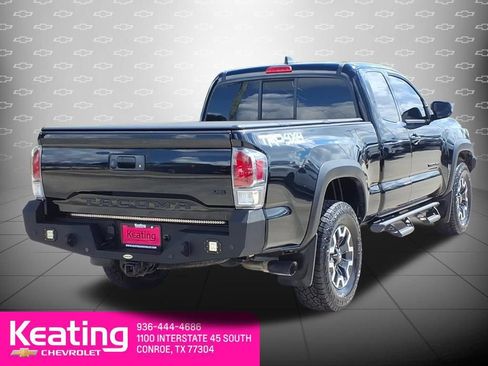 Used 2023 Toyota Tacoma TRD Off-Road AWD/4WD image 6
