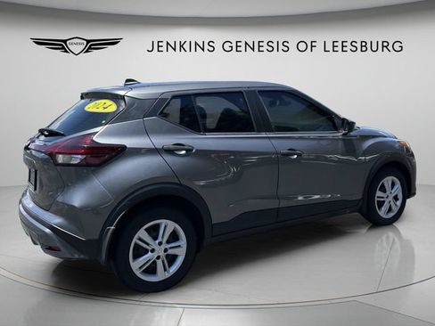 Used 2024 Nissan Kicks S FWD image 5