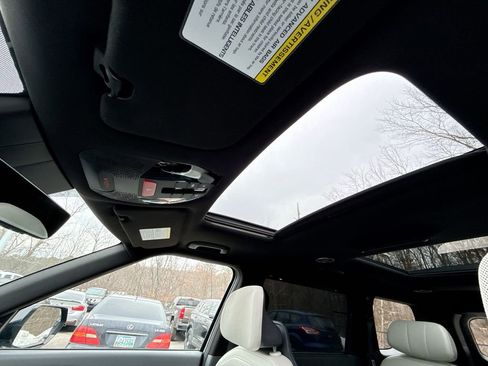 Used 2024 Kia EV9 GT-Line image 16