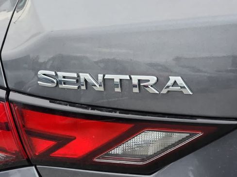 Used 2025 Nissan Sentra S FWD image 17