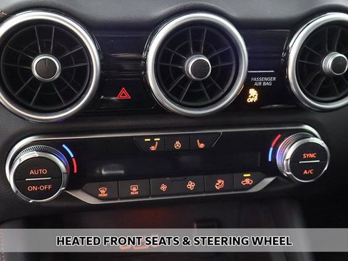 Used 2022 Nissan Sentra SR w/ SR Premium Package image 8