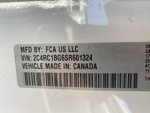 Used 2025 Chrysler Pacifica Select FWD image 33