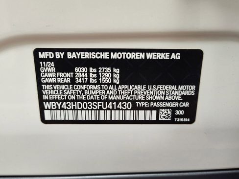 Used 2025 BMW i4 xDrive40i w/ Premium Package image 17