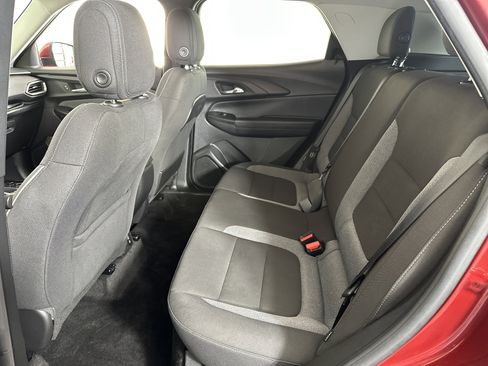 Used 2023 Chevrolet TrailBlazer LT w/ Convenience Package image 7