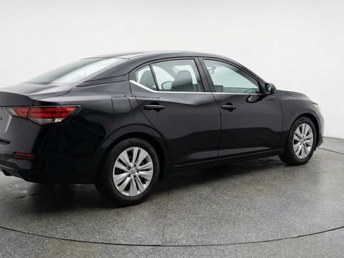 Used 2025 Nissan Sentra S FWD image 9
