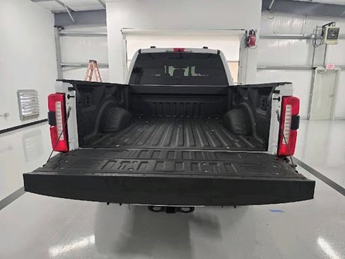 Used 2024 Ford F250 Lariat w/ FX4 Off-Road Package AWD/4WD image 5