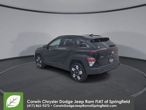 Used 2025 Hyundai Kona SEL AWD/4WD image 11