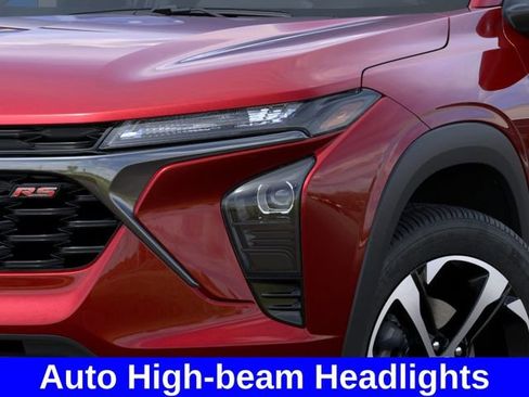New 2026 Chevrolet Trax RS w/ Sunroof Package FWD image 11