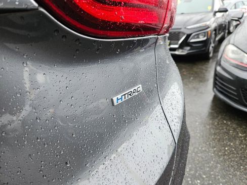 Used 2019 Hyundai Santa Fe SE image 9