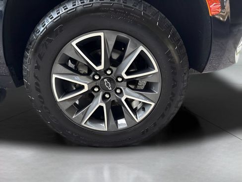 Used 2022 Chevrolet Tahoe Z71 AWD/4WD image 2