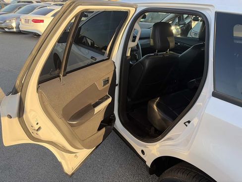 Used 2011 Ford Edge SEL w/ 202A Rapid Spec Order Code FWD image 11