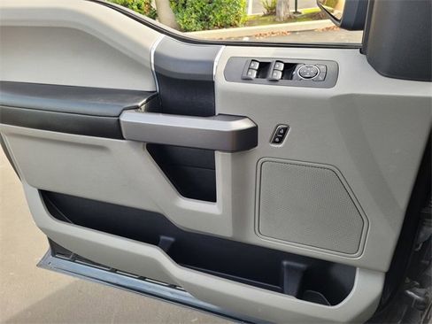 Used 2020 Ford F150 XLT image 13