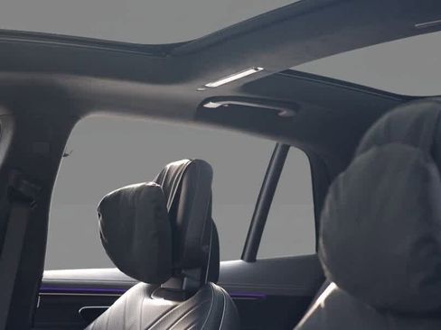 Certified 2023 Mercedes-Benz EQS 580 4MATIC SUV image 24
