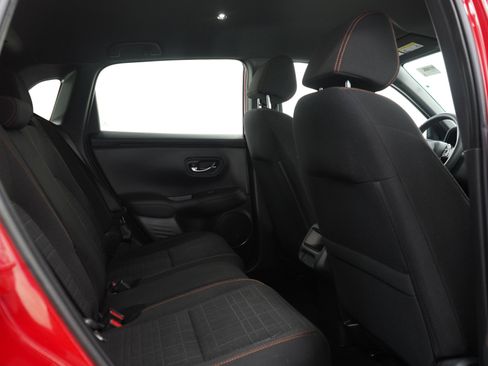 Used 2024 Honda HR-V Sport image 12