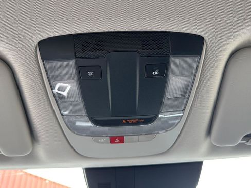 Used 2025 Kia Sportage EX AWD/4WD image 18