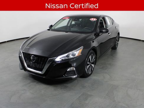 Certified 2022 Nissan Altima 2.5 SV FWD image 2