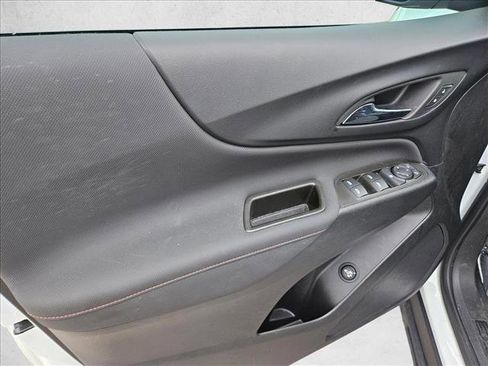 Certified 2023 Chevrolet Equinox RS image 11