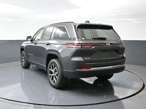 New 2025 Jeep Grand Cherokee Limited w/ Luxury Tech Group II image 12