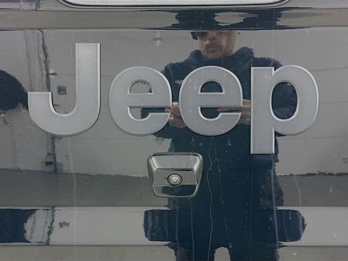 New 2026 Jeep Gladiator Sport AWD/4WD image 21