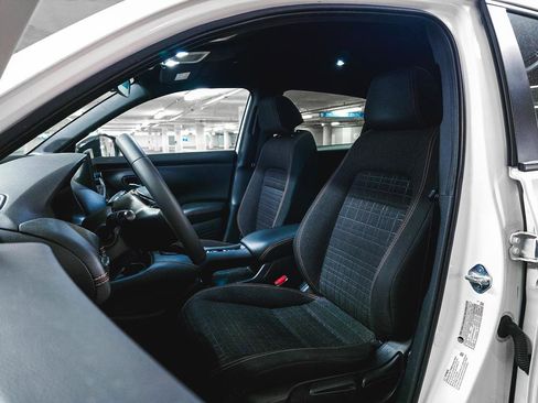 Certified 2023 Honda HR-V Sport image 18