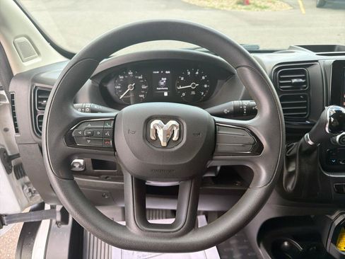 Used 2023 RAM ProMaster 2500 w/ Convenience Group FWD image 10