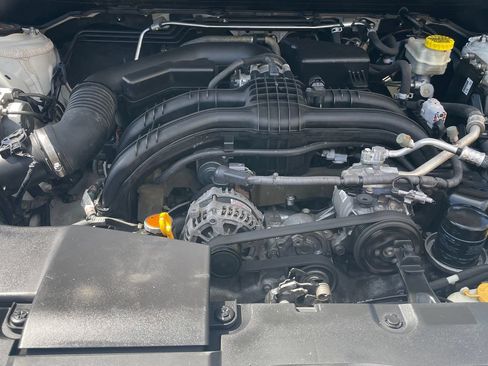 Used 2017 Subaru Impreza 2.0i AWD/4WD image 18