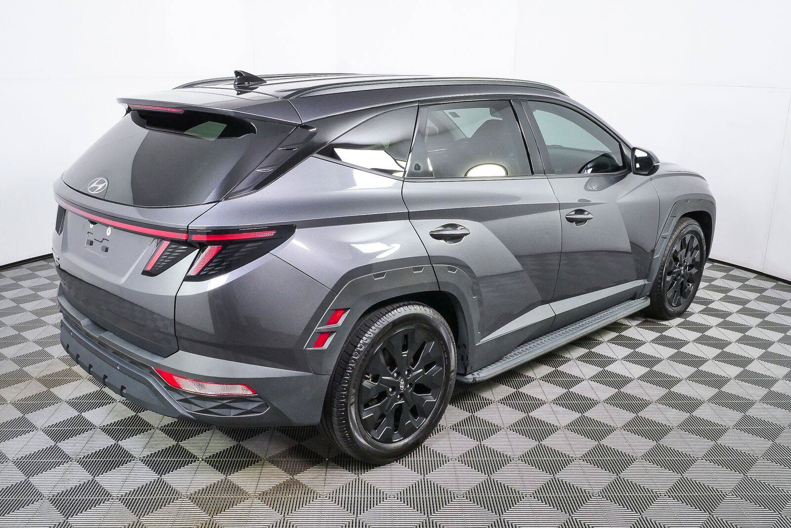 Used 2023 Hyundai Tucson XRT FWD image 3