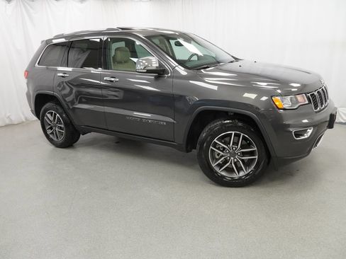 Certified 2021 Jeep Grand Cherokee Limited AWD/4WD image 12