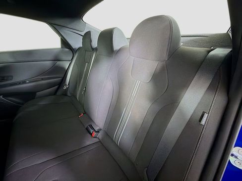 Used 2025 Hyundai Elantra Sport FWD image 22
