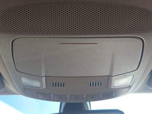 Used 2020 Ford Fusion SE image 24