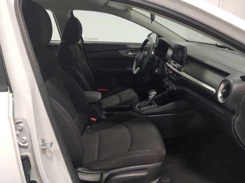 Used 2021 Kia Forte LXS image 21