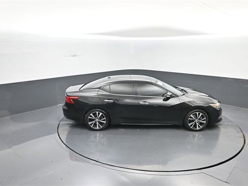 Used 2018 Nissan Maxima Platinum image 25