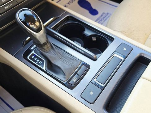 Used 2015 Hyundai Genesis 3.8 AWD/4WD image 21