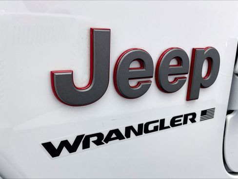 New 2026 Jeep Wrangler Unlimited Rubicon AWD/4WD image 30