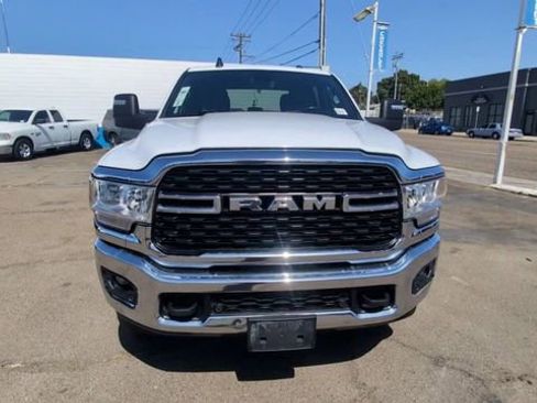 Used 2023 RAM 2500 Big Horn w/ Level 1 Equipment Group AWD/4WD image 3
