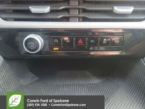 Certified 2025 Ford Explorer Active AWD/4WD image 35
