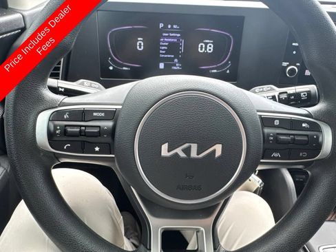 Used 2023 Kia Sportage LX FWD image 12