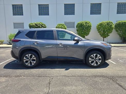 Used 2023 Nissan Rogue SV AWD/4WD image 9