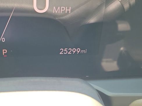 Certified 2024 Buick Envista Avenir FWD image 25