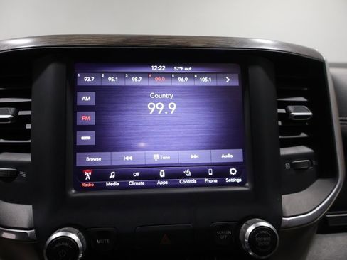 Used 2020 RAM 1500 Laramie AWD/4WD image 26