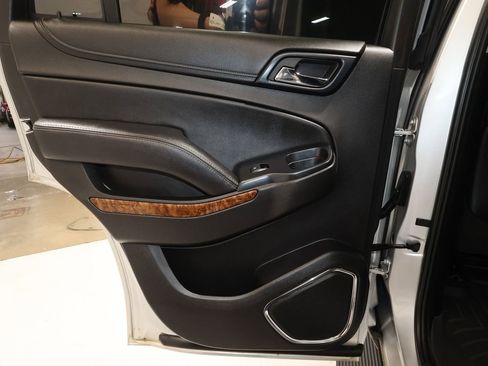 Used 2015 Chevrolet Tahoe LTZ image 13