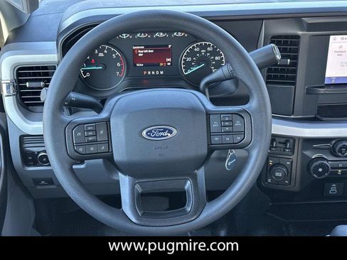 New 2026 Ford F250 XL w/ XL Chrome Package image 23