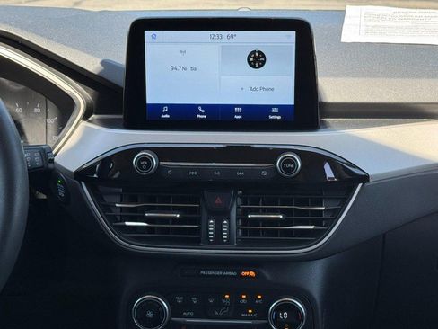Used 2020 Ford Escape SE FWD image 13