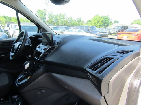 Used 2020 Ford Transit Connect XL FWD image 11