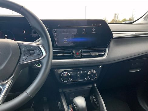 Used 2025 Chevrolet TrailBlazer LT w/ Convenience Package image 27