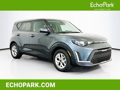 Used 2025 Kia Soul LX w/ LX Technology Package