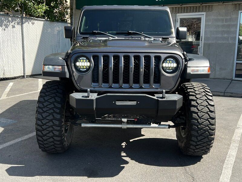 Used 2022 Jeep Gladiator Rubicon w/ Trailer Tow Package AWD/4WD image 2