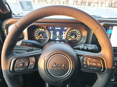 Used 2024 Jeep Wrangler Sport S image 18