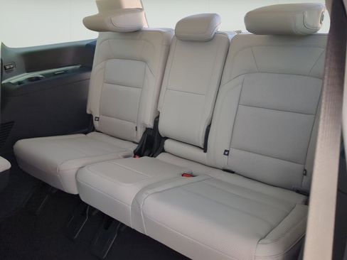New 2026 Lincoln Navigator Premiere AWD/4WD image 22
